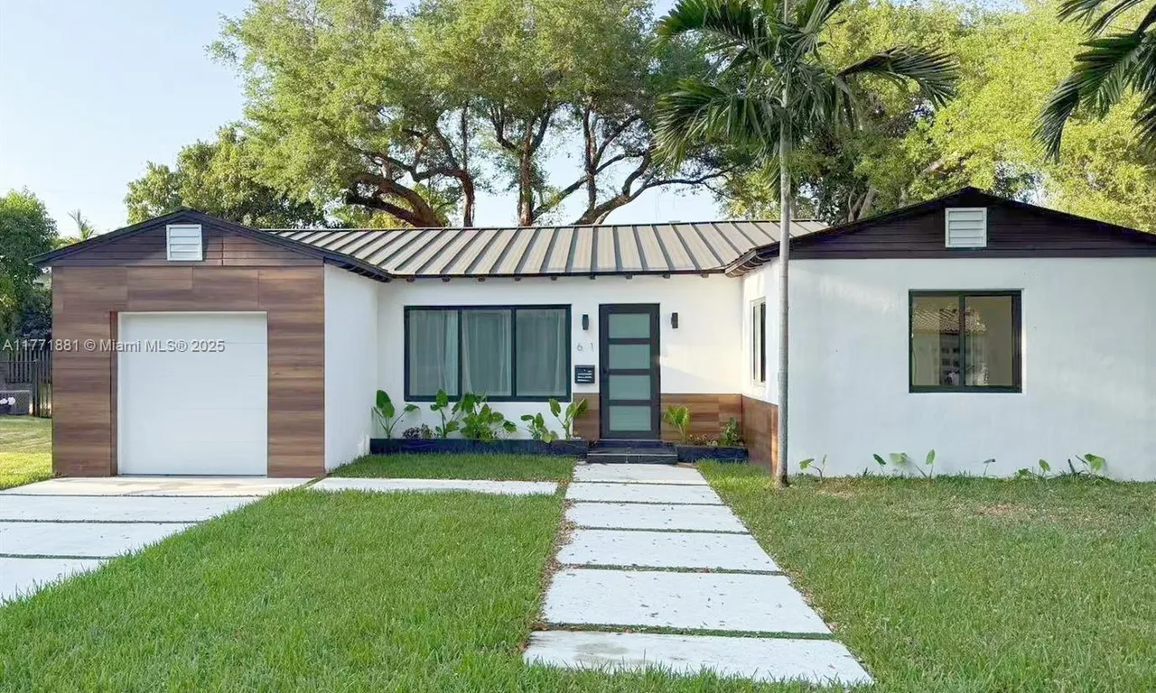 61 NE 87th St, El Portal FL 33138
