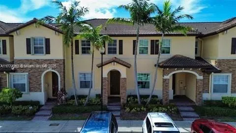 9133 SW 227 # 4, Cutler Bay FL 33190
