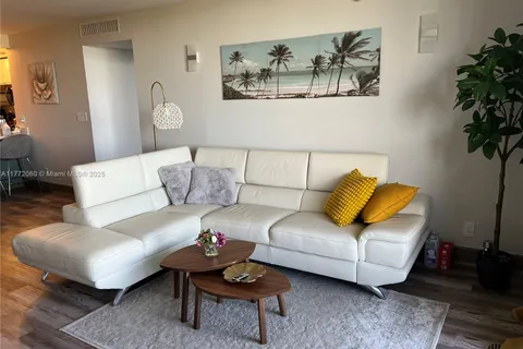 600 hree Islands Blvd # 504, Hollywood FL 33009