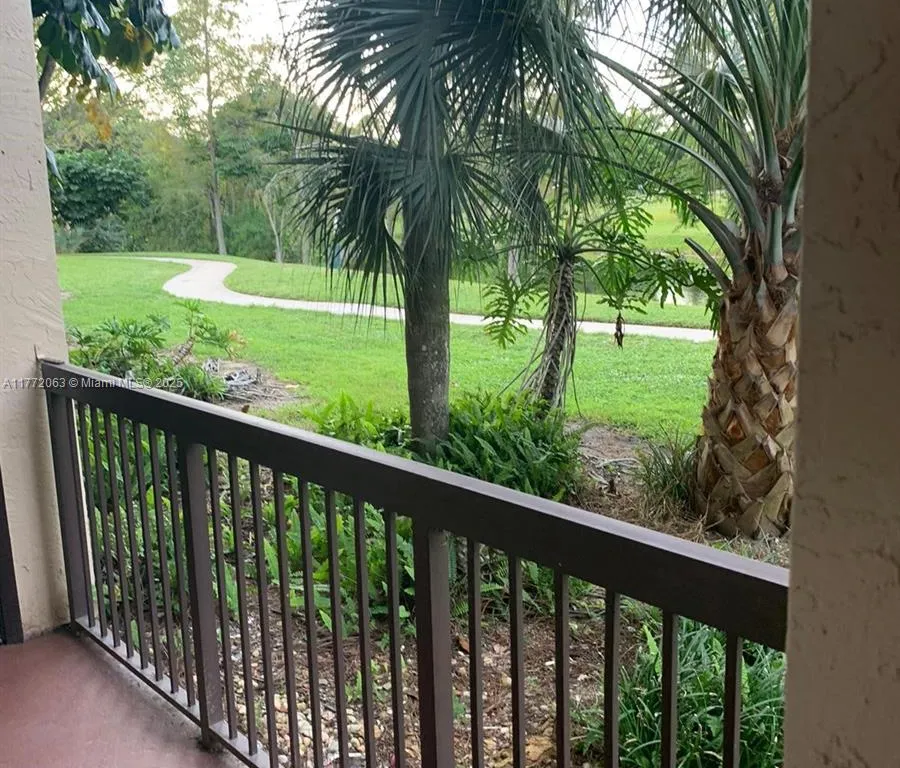 4561 W Mcnab Rd # 21, Pompano Beach FL 33069