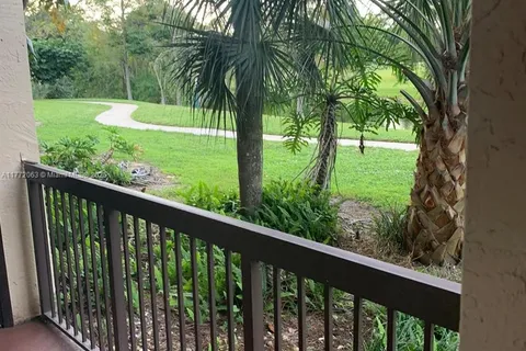 4561 W Mcnab Rd # 21, Pompano Beach FL 33069