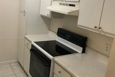 4561 W Mcnab Rd # 21, Pompano Beach FL 33069