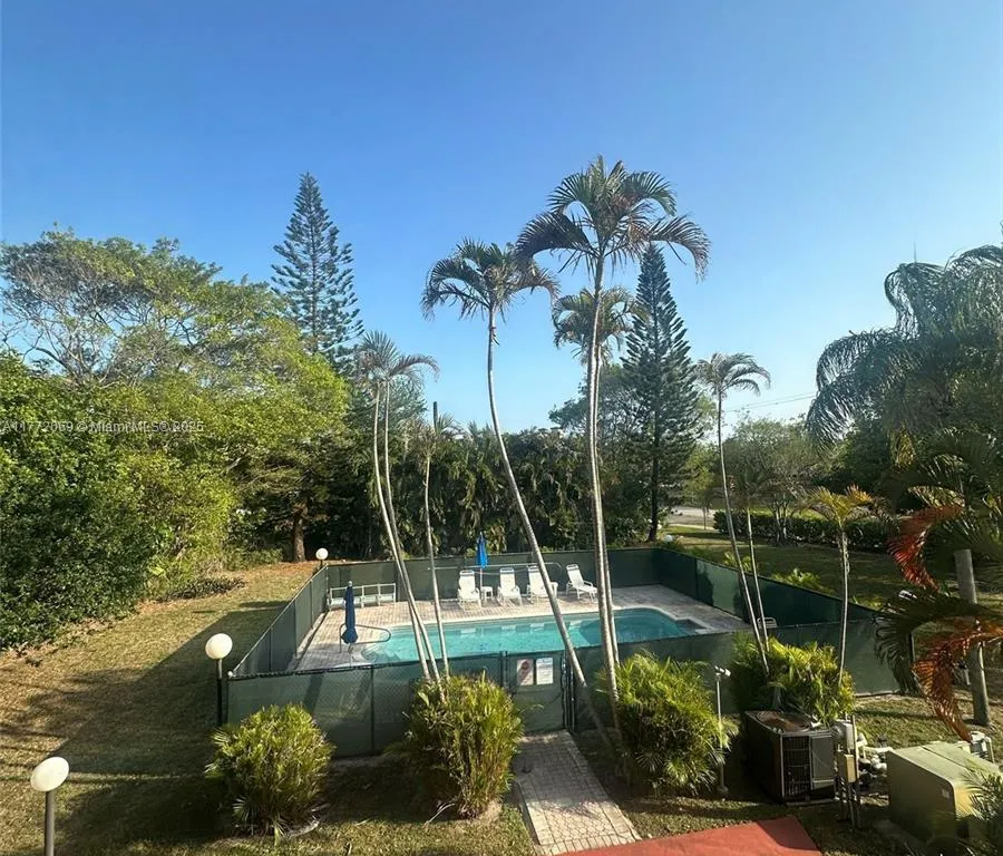 3910 Crystal Lake Dr # 201, Deerfield Beach FL 33064
