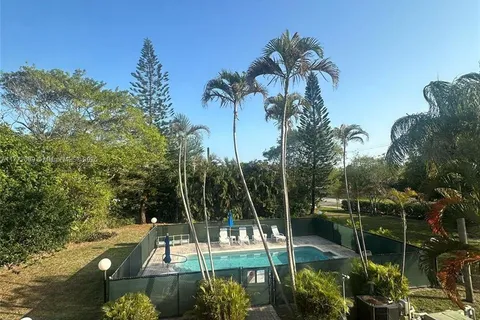 3910 Crystal Lake Dr # 201, Deerfield Beach FL 33064