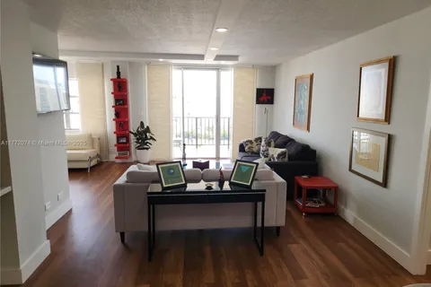 1001 91st St # 706, Bay Harbor Islands FL 33154