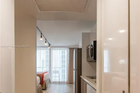 19201 Collins Ave # 425, Sunny Isles Beach FL 33160