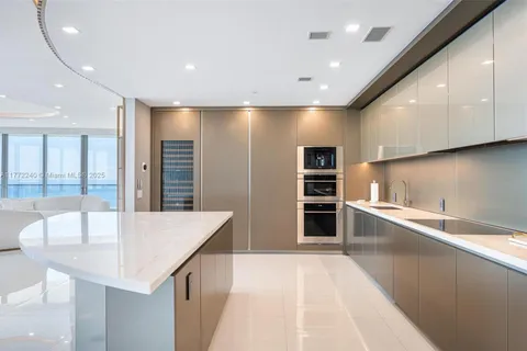 18975 Collins Ave # 3400, Sunny Isles Beach FL 33160
