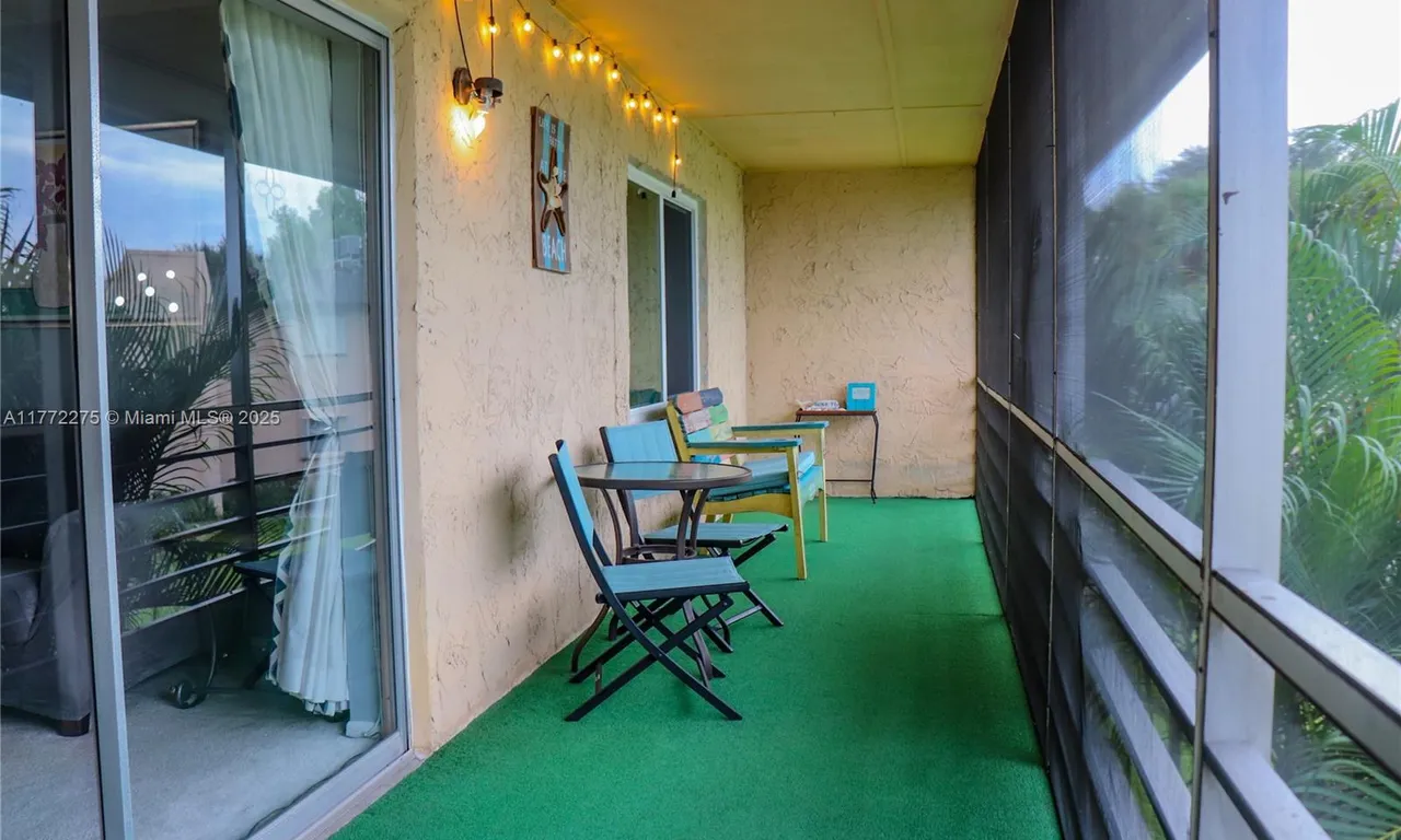 152 Lake Constance Dr # 152, West Palm Beach FL 33411