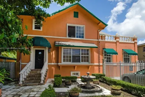 1033 NW 6th St, Miami FL 33136