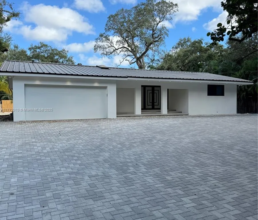 5841 SW 37th Ave, Dania Beach FL 33312