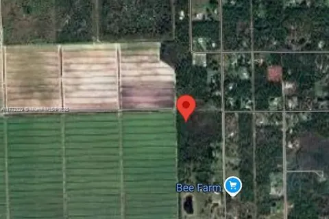 2402 Tampa Ave, Clewiston FL 33440