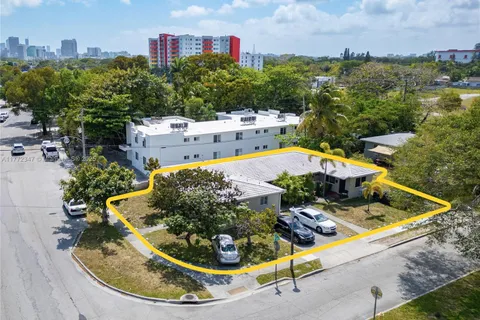 5898 NE 4th Ct, Miami FL 33137