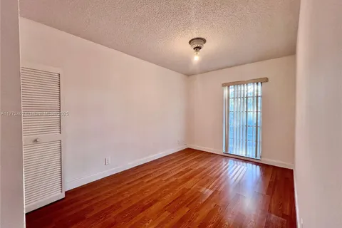2801 N 34th Ave # 16H, Hollywood FL 33021