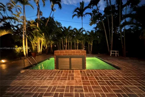511 Vittorio Ave, Coral Gables FL 33146
