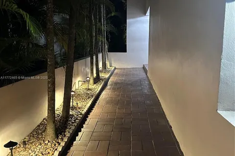 511 Vittorio Ave, Coral Gables FL 33146
