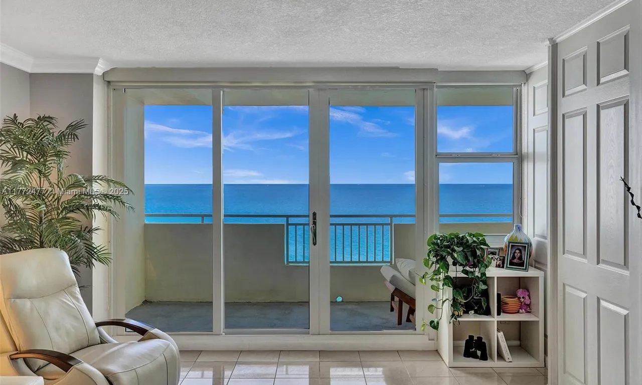 3180 S Ocean Dr # 1504, Hallandale Beach FL 33009