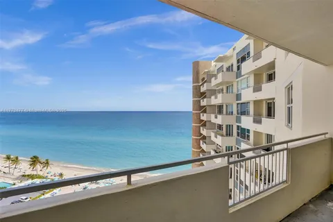 3180 S Ocean Dr # 1504, Hallandale Beach FL 33009