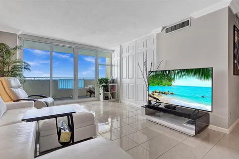 3180 S Ocean Dr # 1504, Hallandale Beach FL 33009