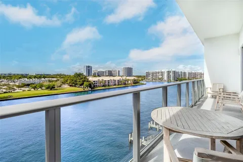 4010 S Ocean Dr # R406, Hollywood FL 33019