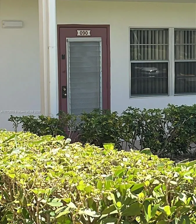90 Fanshaw C # 90, Boca Raton FL 33434