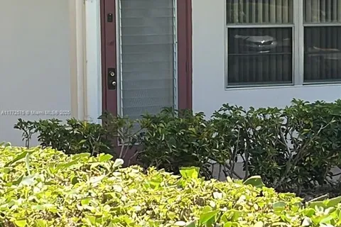 90 Fanshaw C # 90, Boca Raton FL 33434
