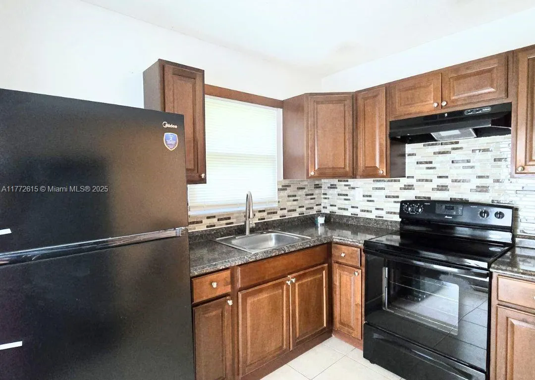 2210 SW 46th Ct # 4, Dania Beach FL 33312