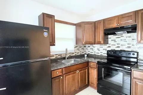 2210 SW 46th Ct # 4, Dania Beach FL 33312