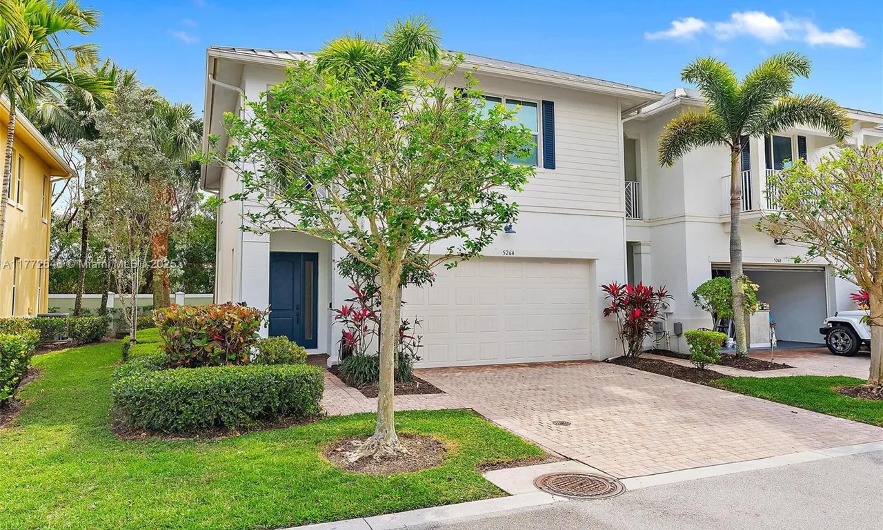 5264 Cambridge Ct, Palm Beach Gardens FL 33418