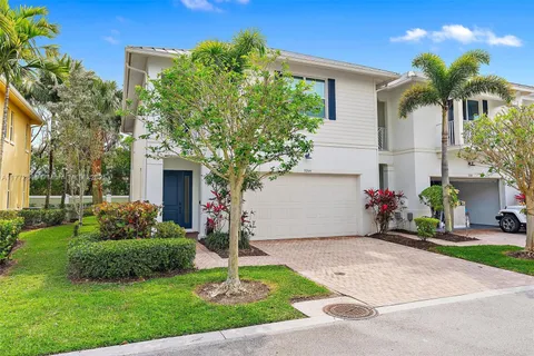 5264 Cambridge Ct, Palm Beach Gardens FL 33418