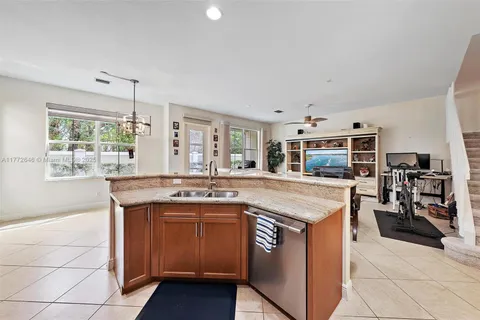 5264 Cambridge Ct, Palm Beach Gardens FL 33418