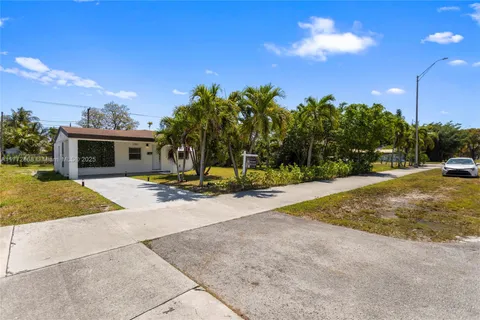 17851 NE 19 AV, North Miami Beach FL 33162