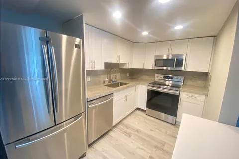 200 Galen Dr # 308, Key Biscayne FL 33149