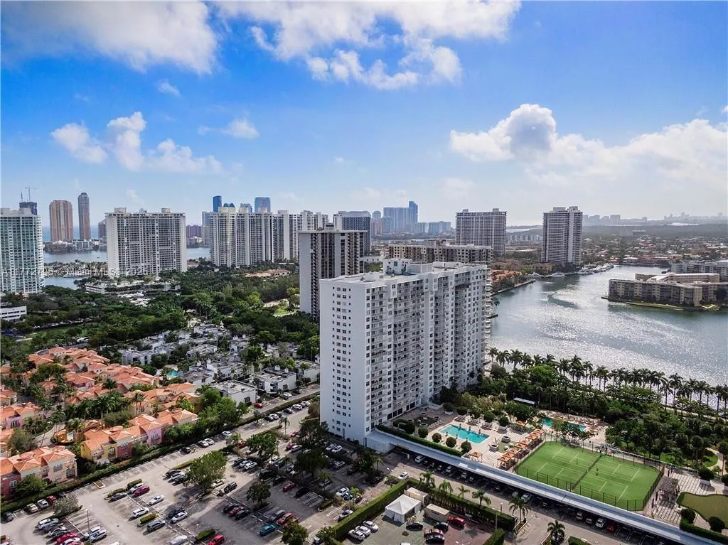 2851 NE 183rd St # 2006E, Aventura FL 33160