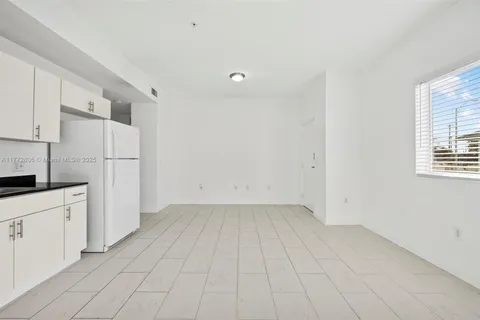 405 E 7th St # 206, Hialeah FL 33010