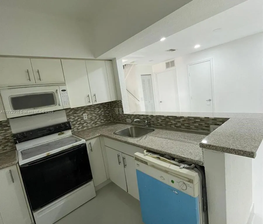 1235 NE 179th St # 1235, North Miami Beach FL 33162