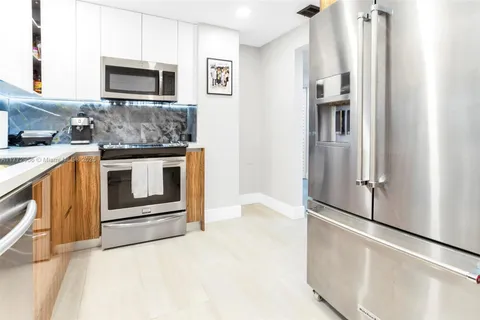 2821 N N Miami Beach Blvd # 5M, North Miami Beach FL 33160