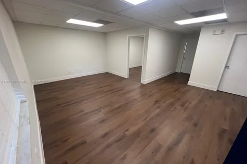 145 Madeira Ave # 209, Coral Gables FL 33134