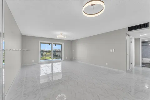 401 SE 3rd St # 602, Dania Beach FL 33004
