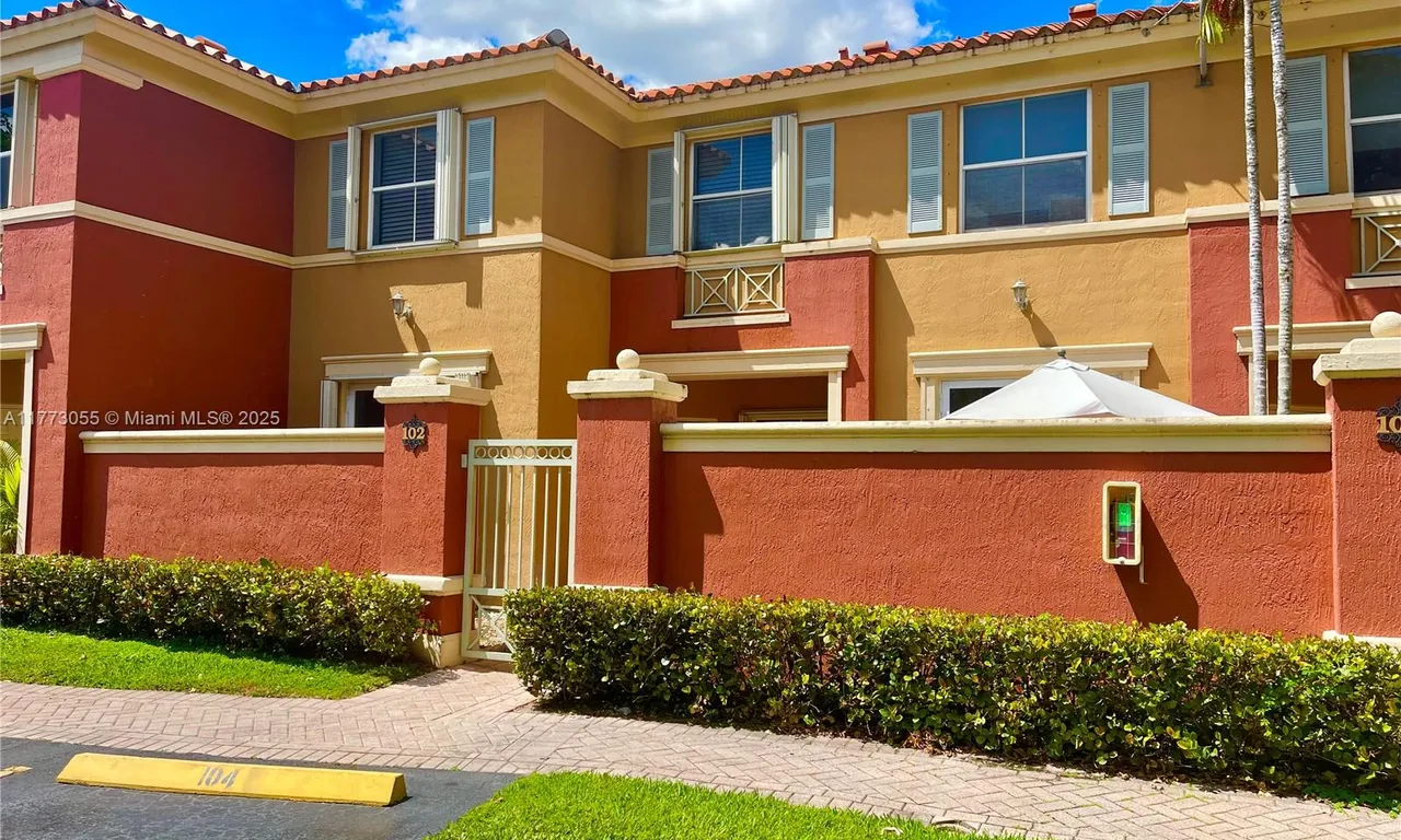 6102 NW 114th Ct # 102, Doral FL 33178