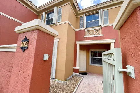 6102 NW 114th Ct # 102, Doral FL 33178