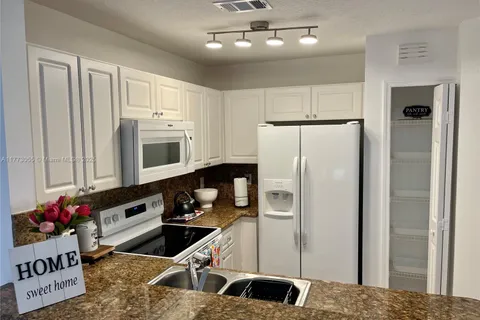 6102 NW 114th Ct # 102, Doral FL 33178