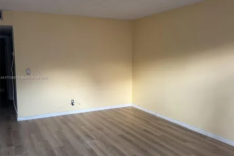 1401 SW 134th Way # 105C, Pembroke Pines FL 33027