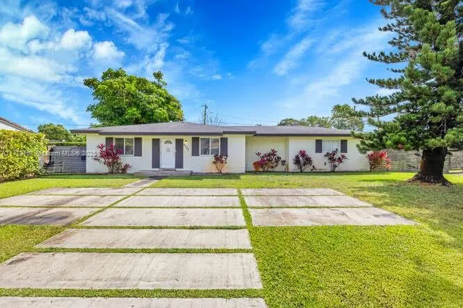 6191 SW 62nd Pl, South Miami FL 33143