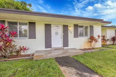 6191 SW 62nd Pl, South Miami FL 33143