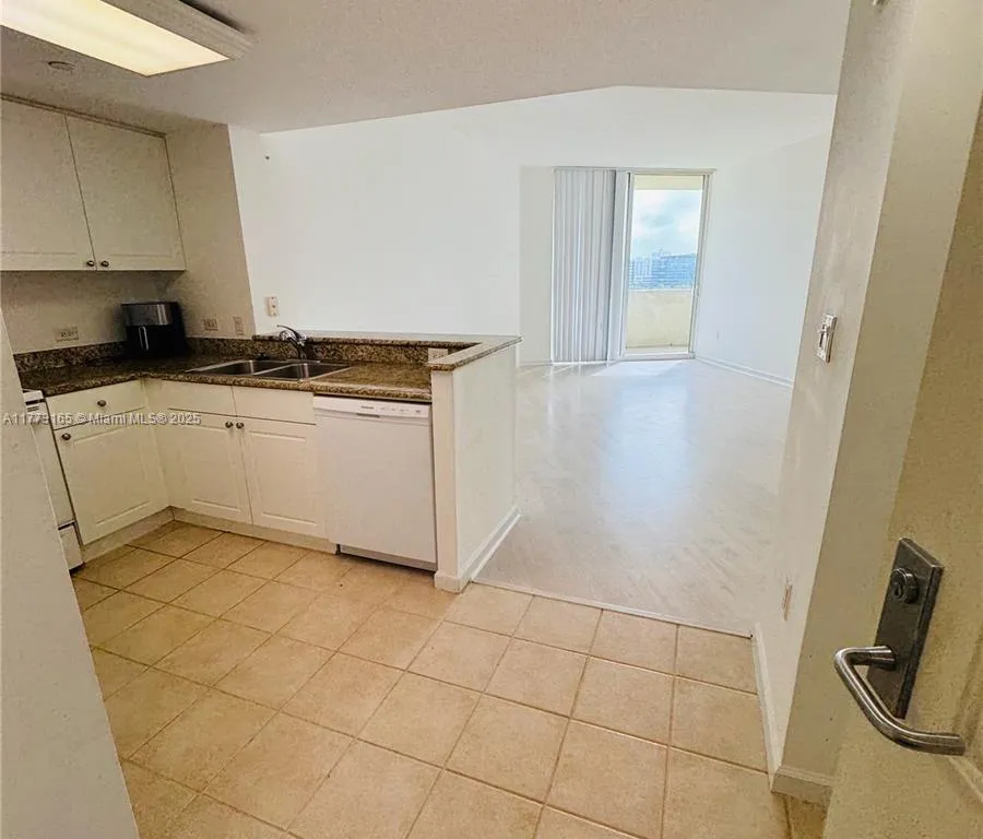 19501 W Country Club Dr # 1006, Aventura FL 33180