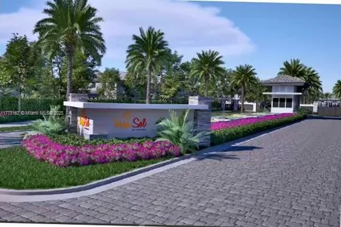 687 SE 14th St # 687, Homestead FL 33034