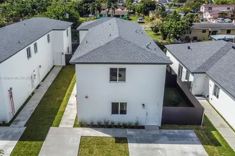 11254 SW 187th St, Miami FL 33157