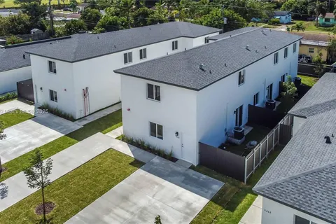11254 SW 187th St, Miami FL 33157