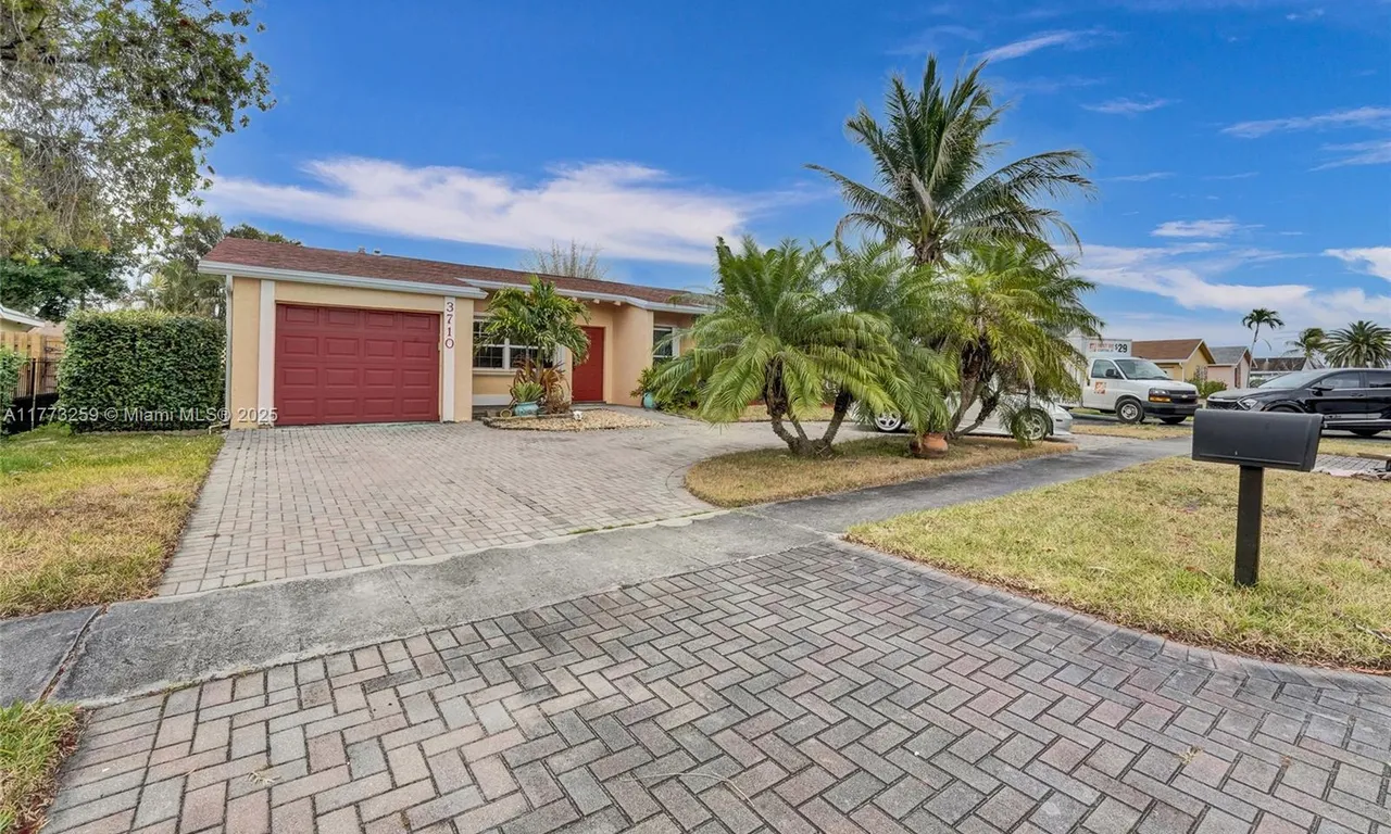 3710 NW 119th Ave, Sunrise FL 33323