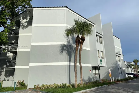 1820 N Congress Ave # 305, West Palm Beach FL 33401